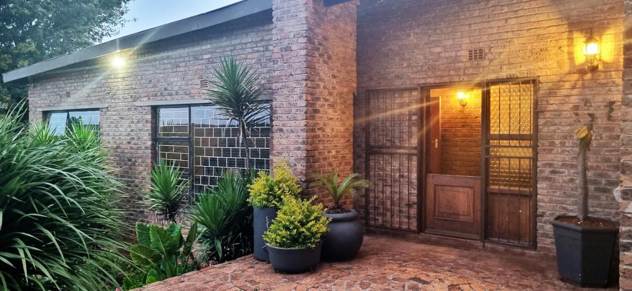 Rand Self-Catering Accommodation Carolina Ngoại thất bức ảnh